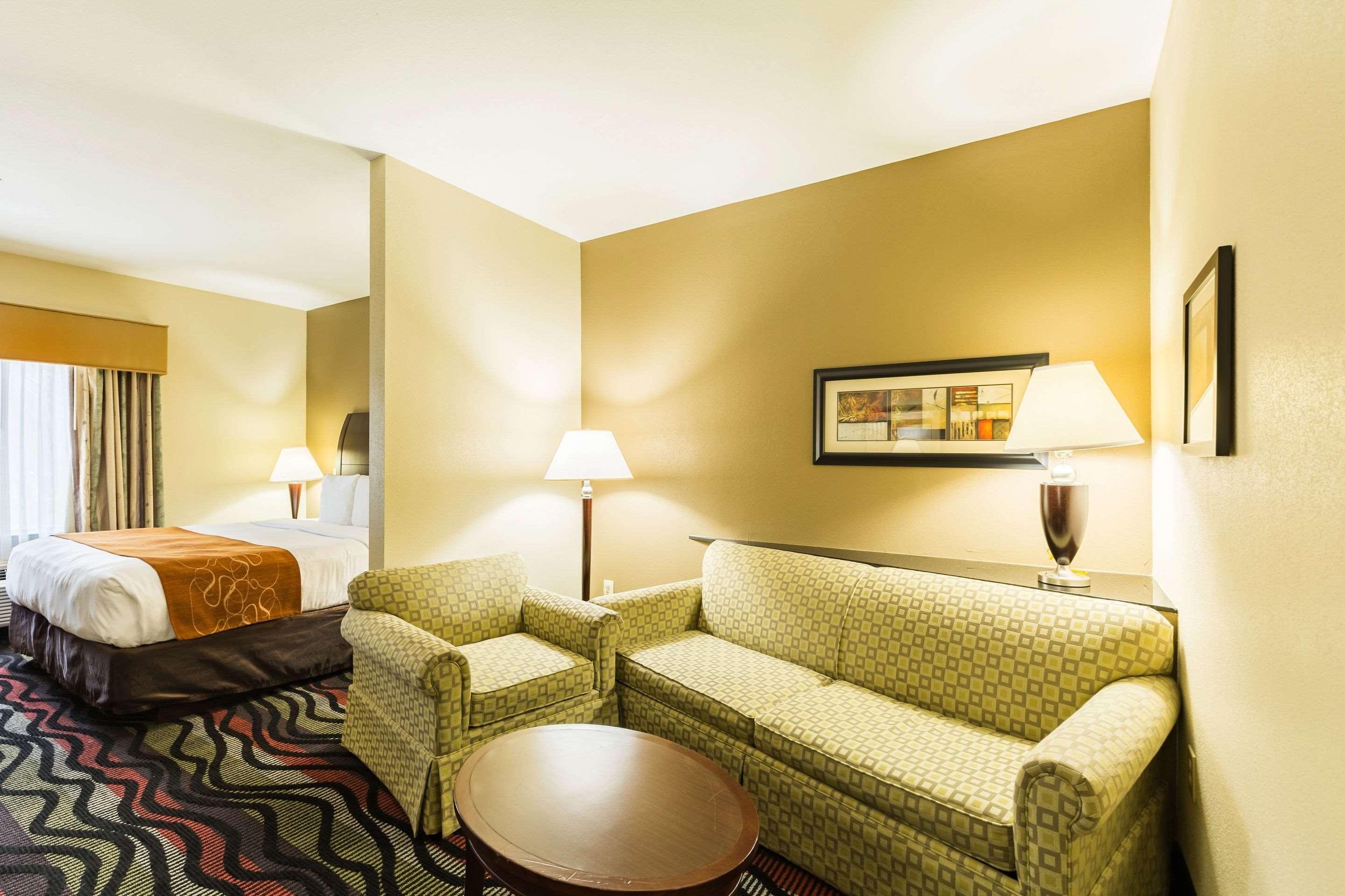 Comfort Suites Beaumont I-10 Exteriör bild