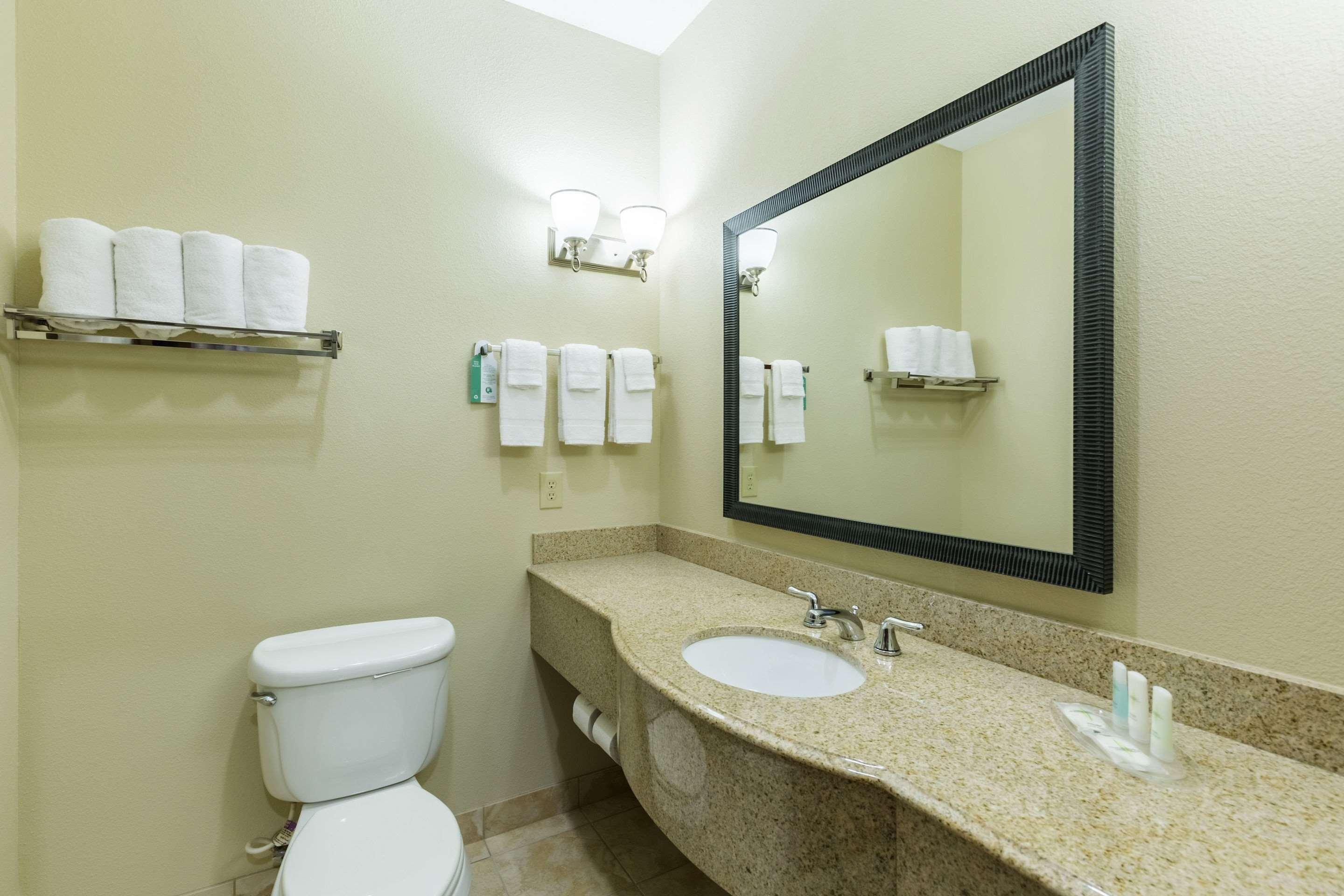 Comfort Suites Beaumont I-10 Exteriör bild
